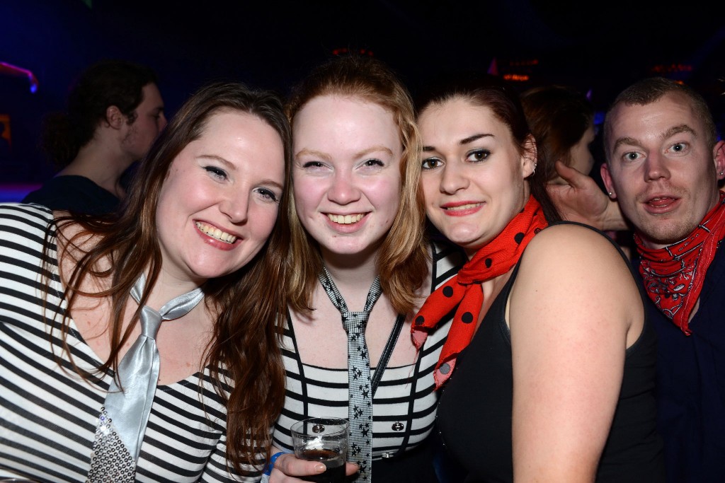 ../Images/Jubileum feest 5x11 323.jpg